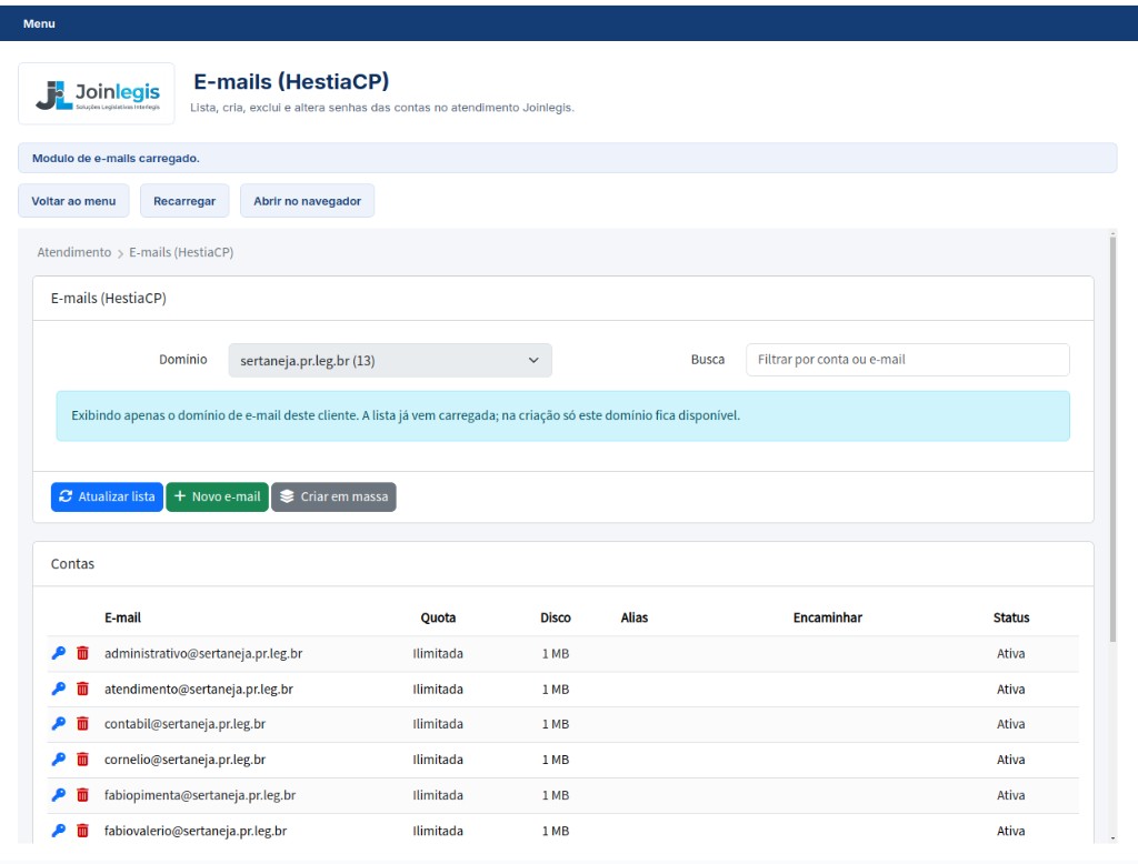 Módulo de e-mails da JoinlegisIA com lista de contas institucionais, cotas, status e ações de senha e exclusão